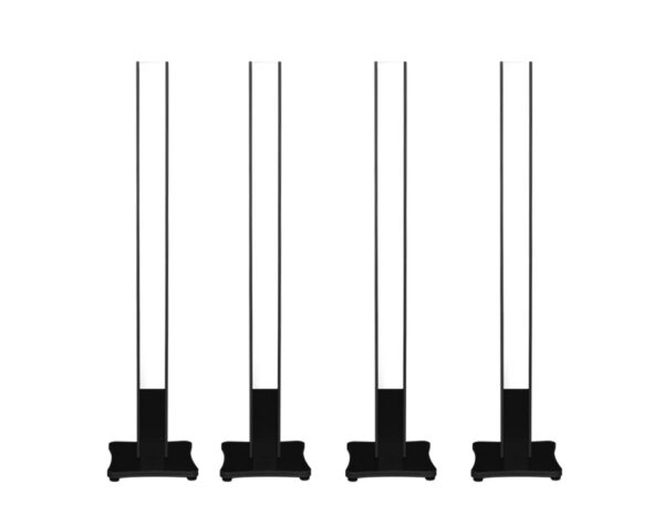 4_pillars_black_white.jpg